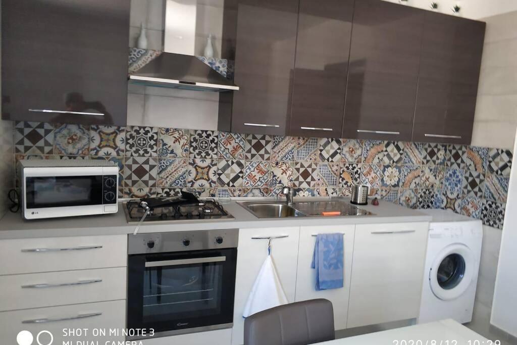 Home Sweet Home Appartamento Ricco Di Comfort باليرمو المظهر الخارجي الصورة